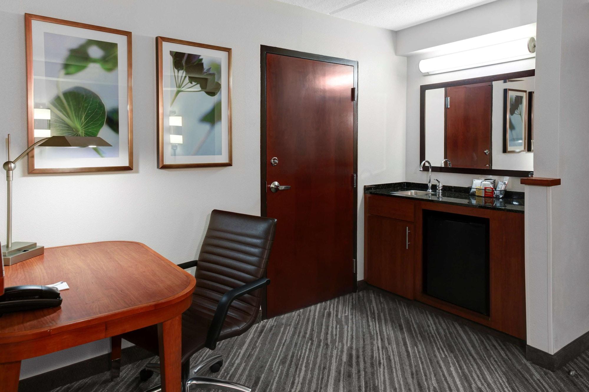 Hyatt Place Denver Airport